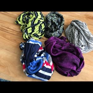 Bunched or individual scarves